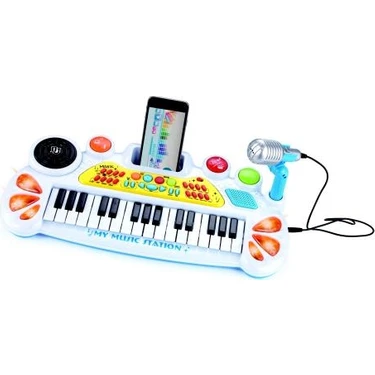 Giochi Preziosi Beyaz MP3 Piano ve Mikrofon Karaoke Özellik Led