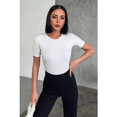Rahat ve Şık Kısa Kollu Bisiklet Yaka Likralı Viskon Penye Body Beyaz ( Lisinya